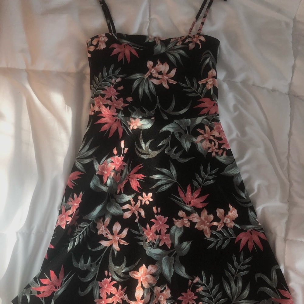 black h&m floral print dress